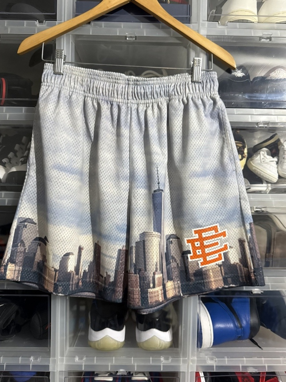 Eric Emanuel Men's Mesh Athletic Shorts Blue Skyline Graphic Size M